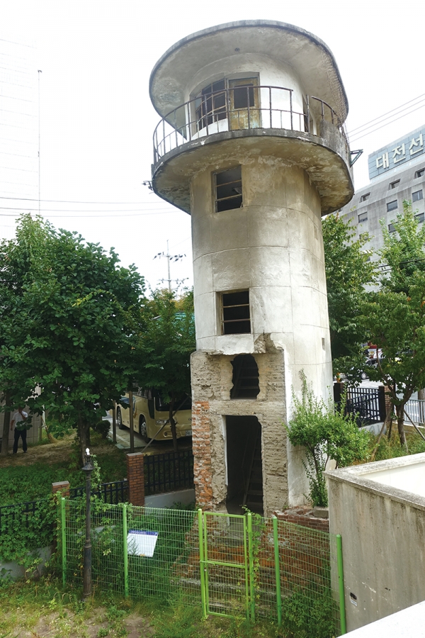 대전시 중구 목동 구대전형무소 자리에 남겨진 형무소망루.