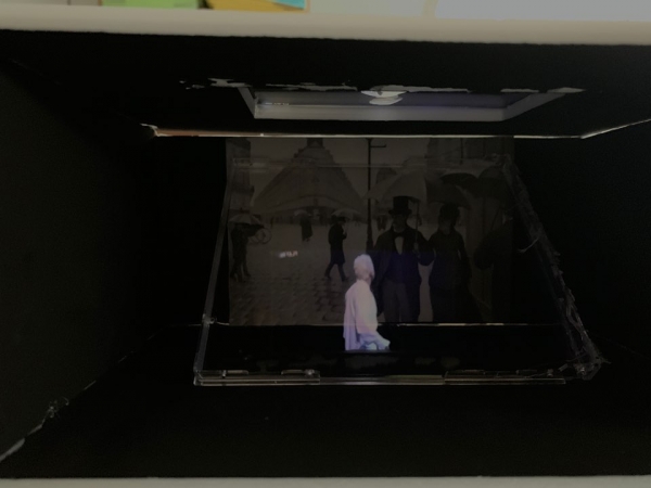 초등학생 대상의 ‘45도의 미술’ 프로그램 중 홀로그램 상자. 사진=대전시교육청 제공 / 굿모닝충청 정민지 기자