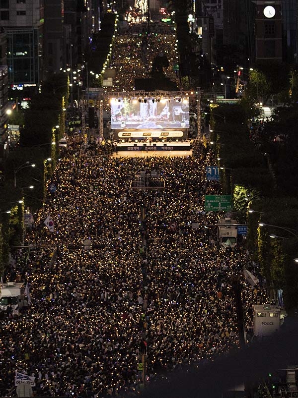 5일 오후 서울 서초동 대검찰청 앞에선 검찰개혁을 촉구하는 촛불집회가 열렸다. ⓒ 굿모닝충청 = 지유석 기자