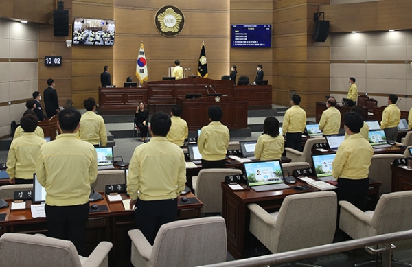 천안시의회가 2일 230회 임시회를 폐회했다.