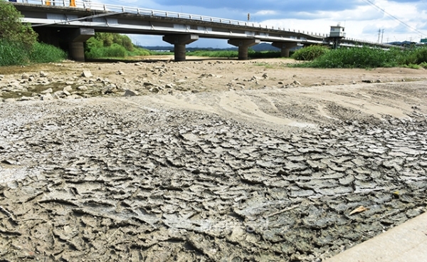 전국적으로 가뭄이 이어지고 있는 가운데 충남 천안·아산 저수율은 50%를 간신히 넘겼다. (사진=굿모닝충청 D/B)