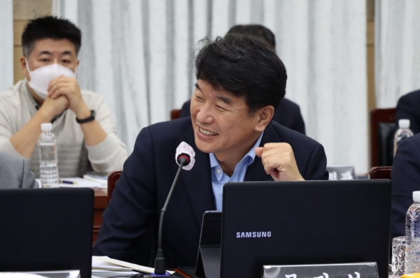더불어민주당 문진석 국회의원(천안갑)은 “정치에서 가장 중요한 것은 민심을 얻는 것”이라고 밝혔다. (자료사진: 의원실 제공/ 굿모닝충청=이동우 기자)