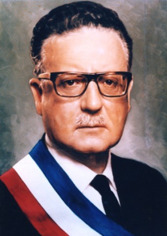 1970년에 칠레 제32대 대통령으로 당선된 의사 출신의 살바도르 아옌데. 그는 의사 출신의 사회주의 개혁가 대통령이었다.(사진 출처 : 네이버 이미지)